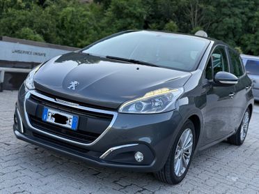 Peugeot 208 PureTech 82 3 porte Allure