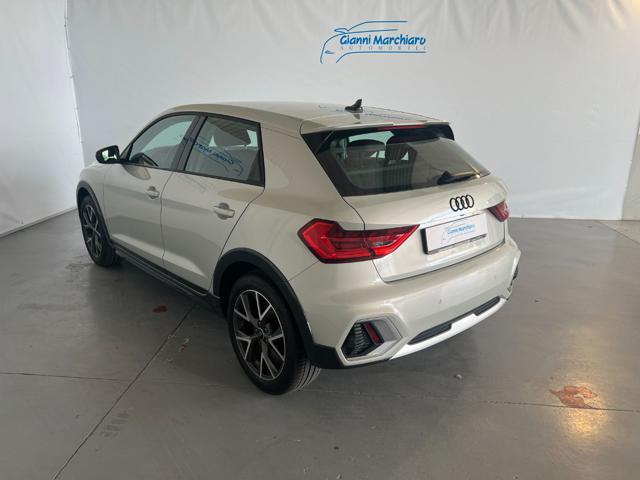 AUDI A1 allstreet citycarver 35 TFSI S tronic ADMIRED