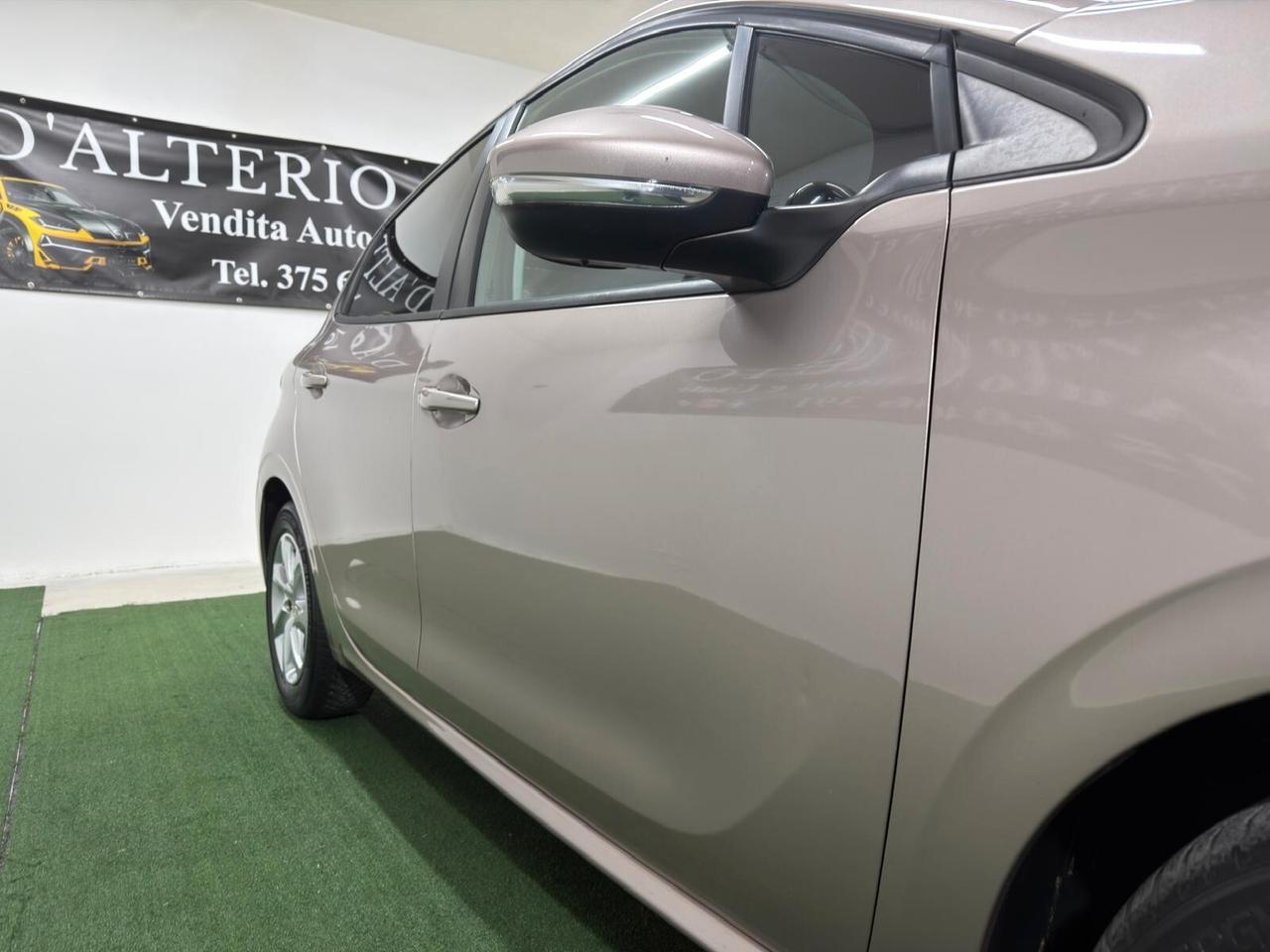 Peugeot 208 1.2 VTi 82 CV 5 porte Active
