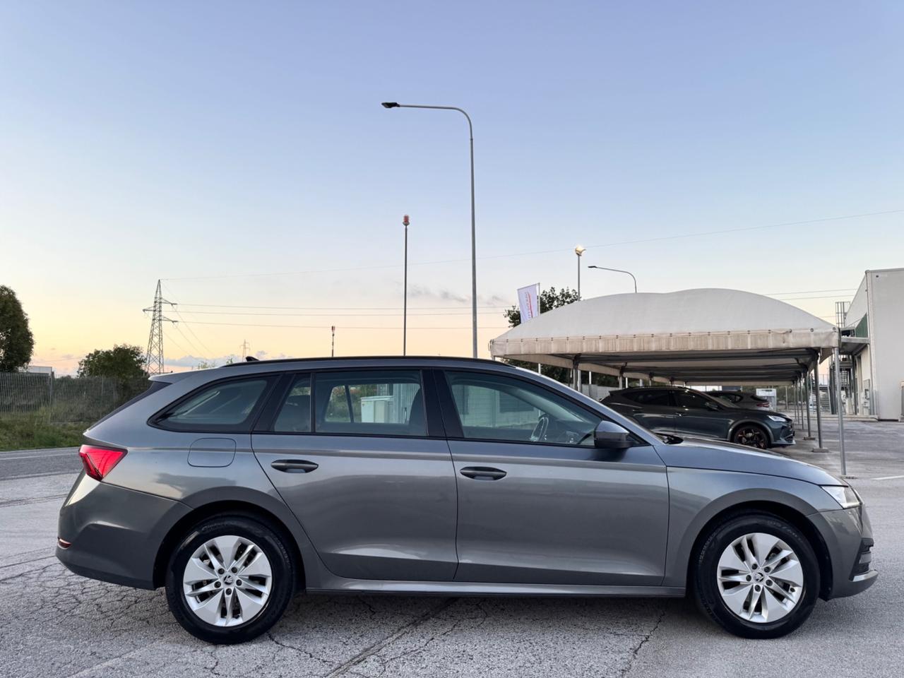 SKODA OCTAVIA 2.0 Tdi Dsg Wagon - Led Carplay