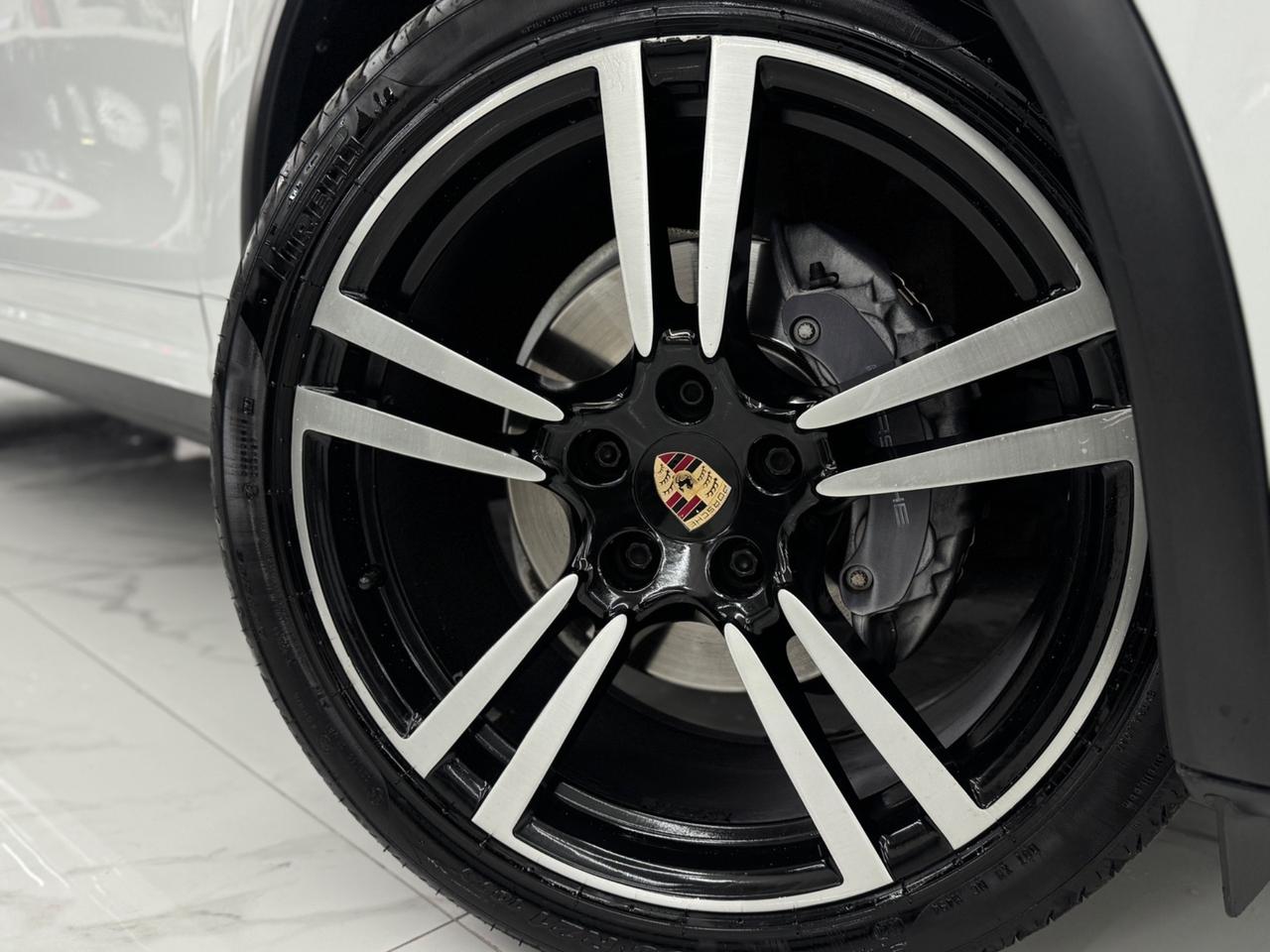 Porsche Cayenne 3.0 Diesel Iper Full