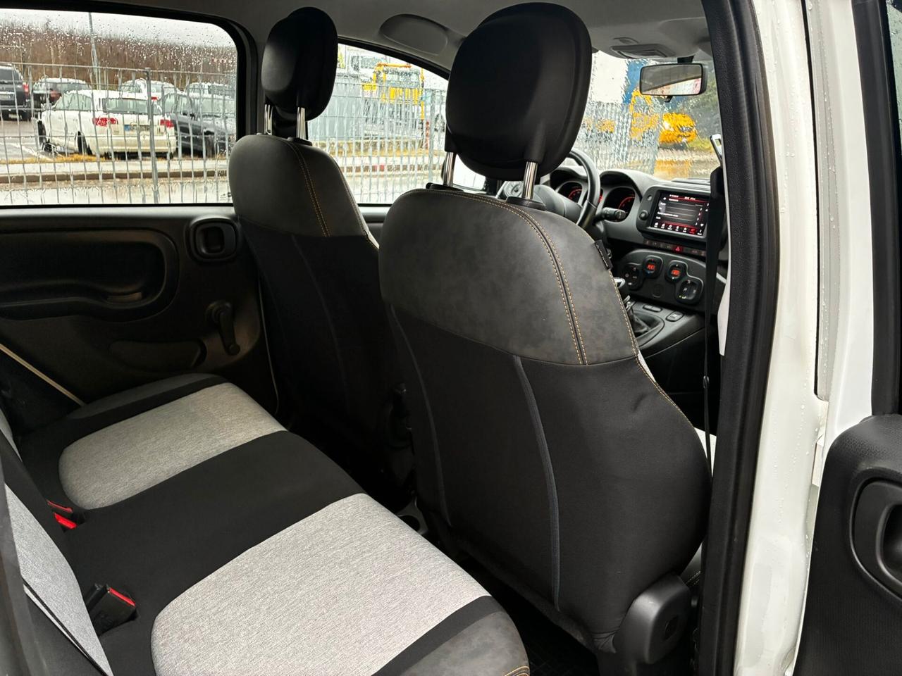 FIAT PANDA CROSS 4x4 0.9TWINAIR - GANCIO TRAINO