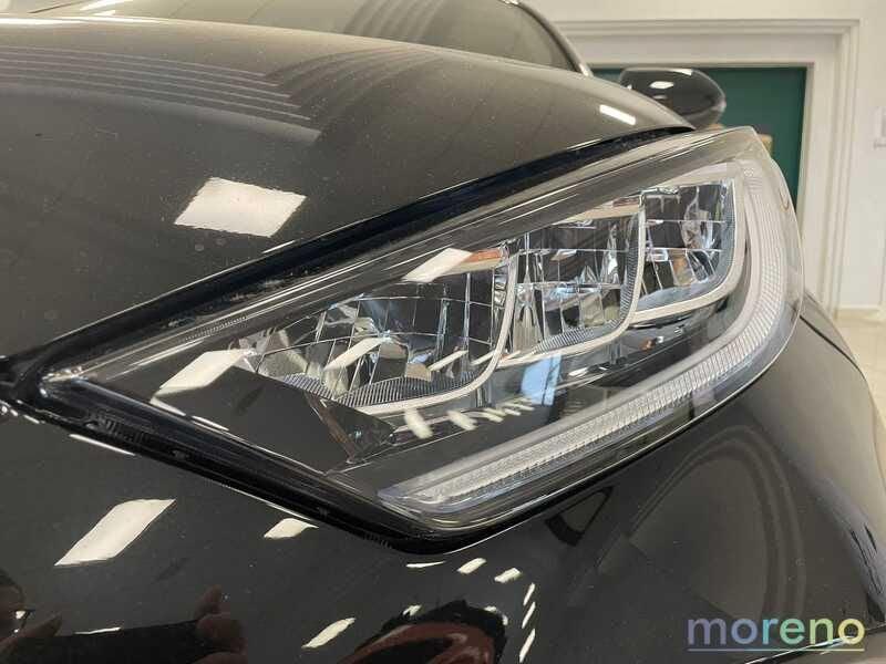 Toyota Yaris 1.5h 130 Lounge