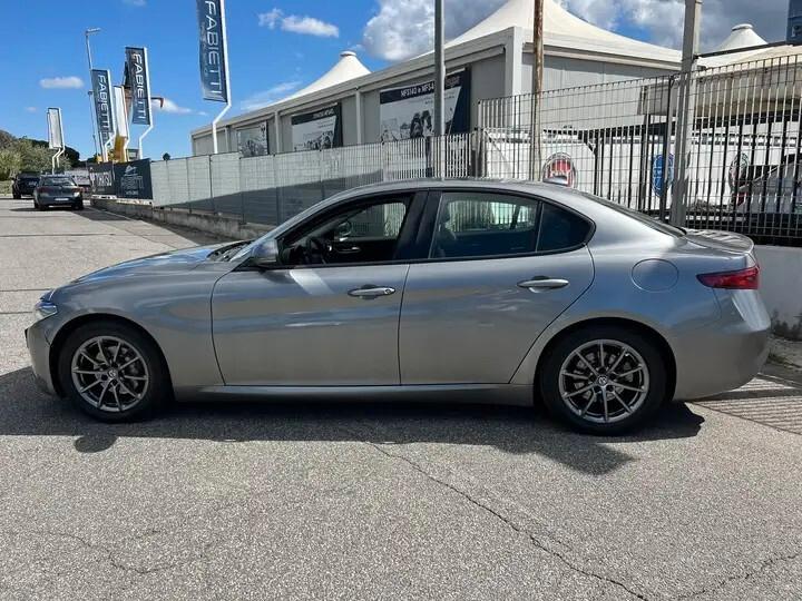 Alfa Romeo Giulia 2.0 Turbo 200 CV AT8