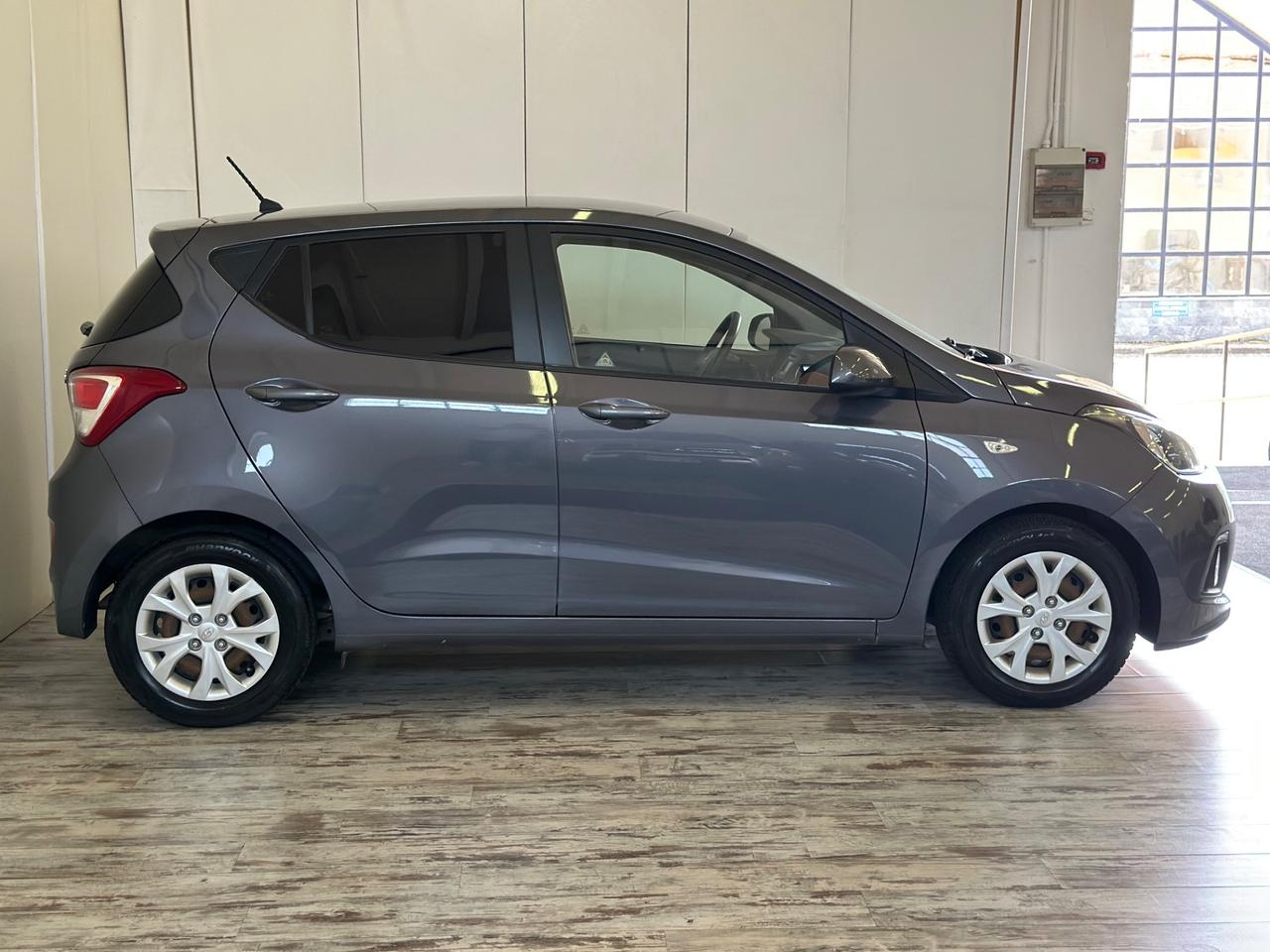 Hyundai i10 1.0 Benzina Sound Edition Ok Neopatentati