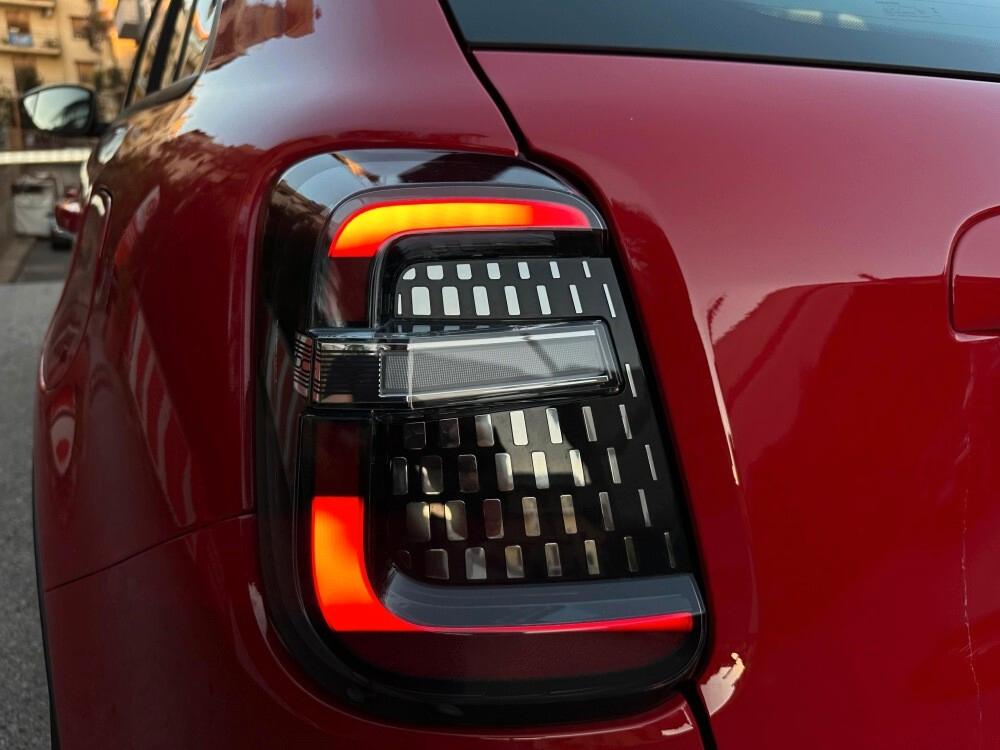 Fiat 600 Hybrid 110 CV DCT MHEV Icon