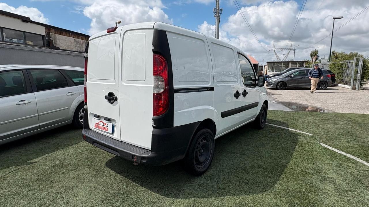Fiat Doblo 1.9 JTD 223 | DIESEL| 223B1000 CC 1910 CV 105 KW 77 VAN, 4 P. (1000315)