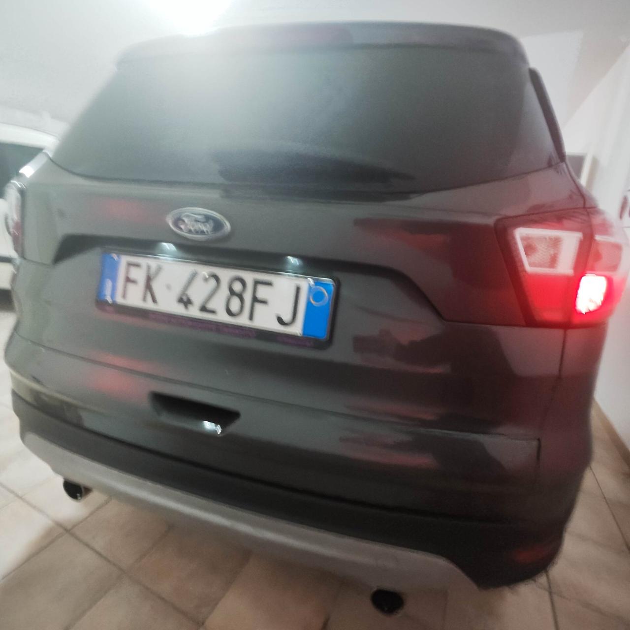 Ford Kuga 1.5 TDCI 120 CV S&S 2WD Powershift Business 12 mesi di garanzia