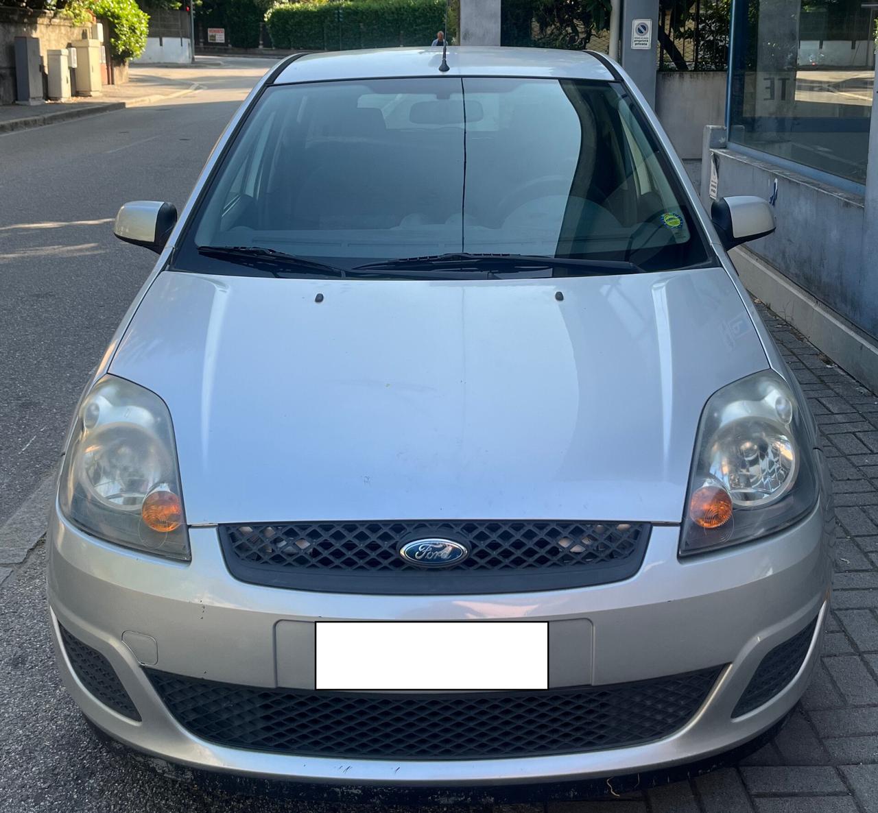 Ford Fiesta 1.2 16V 5p. Ghia