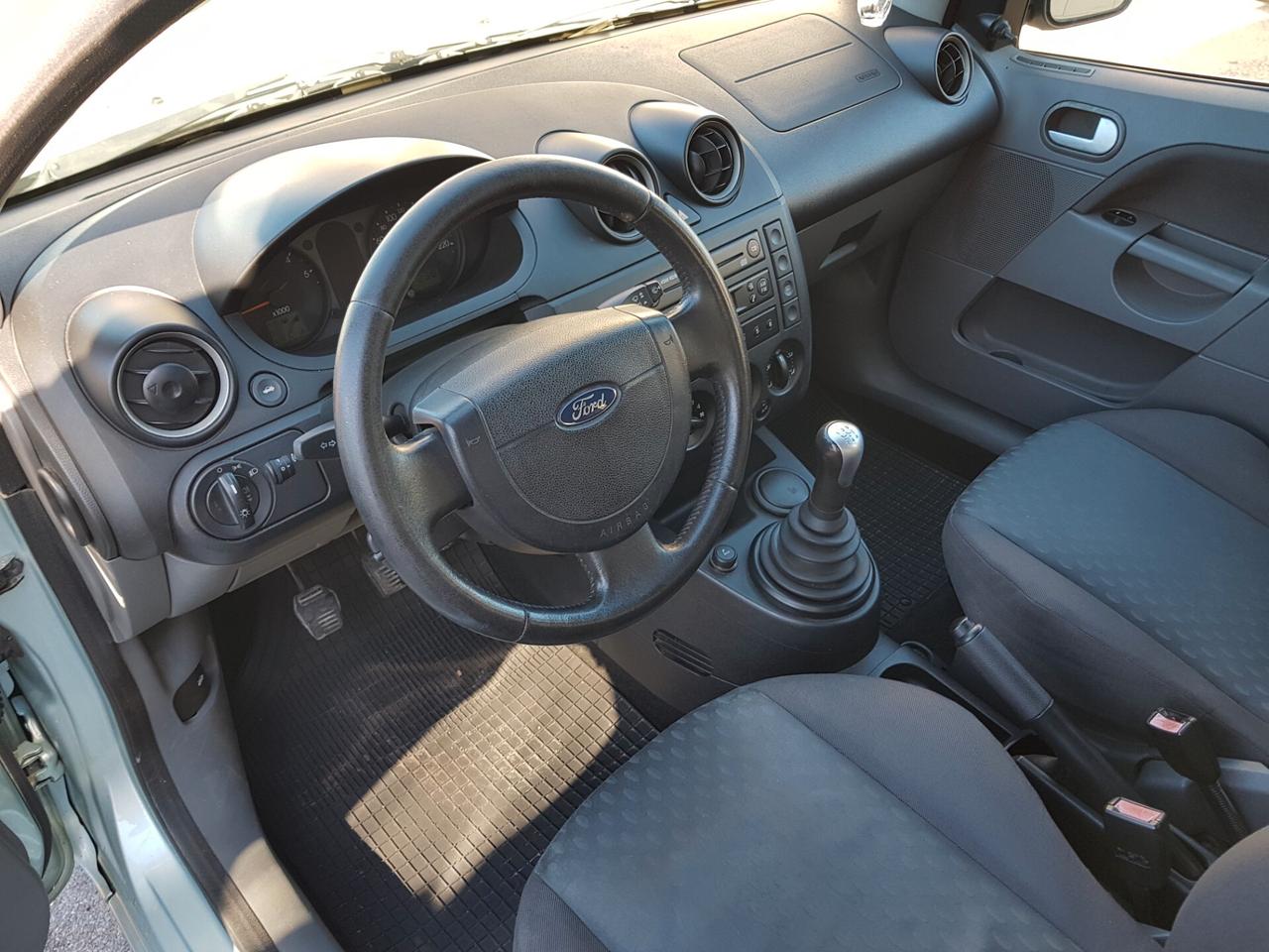 Ford Fiesta 1.4 TDCi 5p. Ambiente