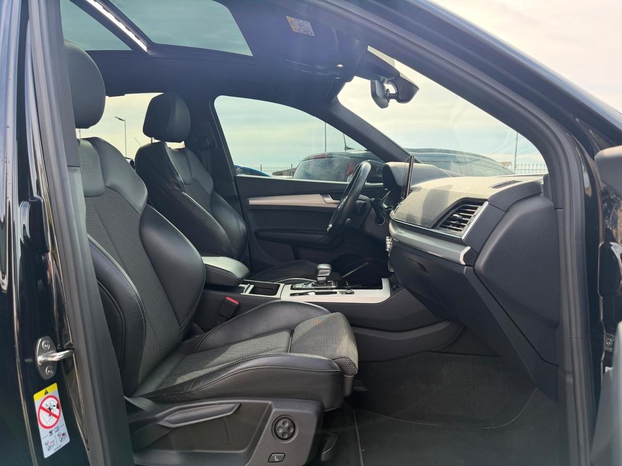Audi Q5 40 TDI 204 CV quattro S tronic Identity Black