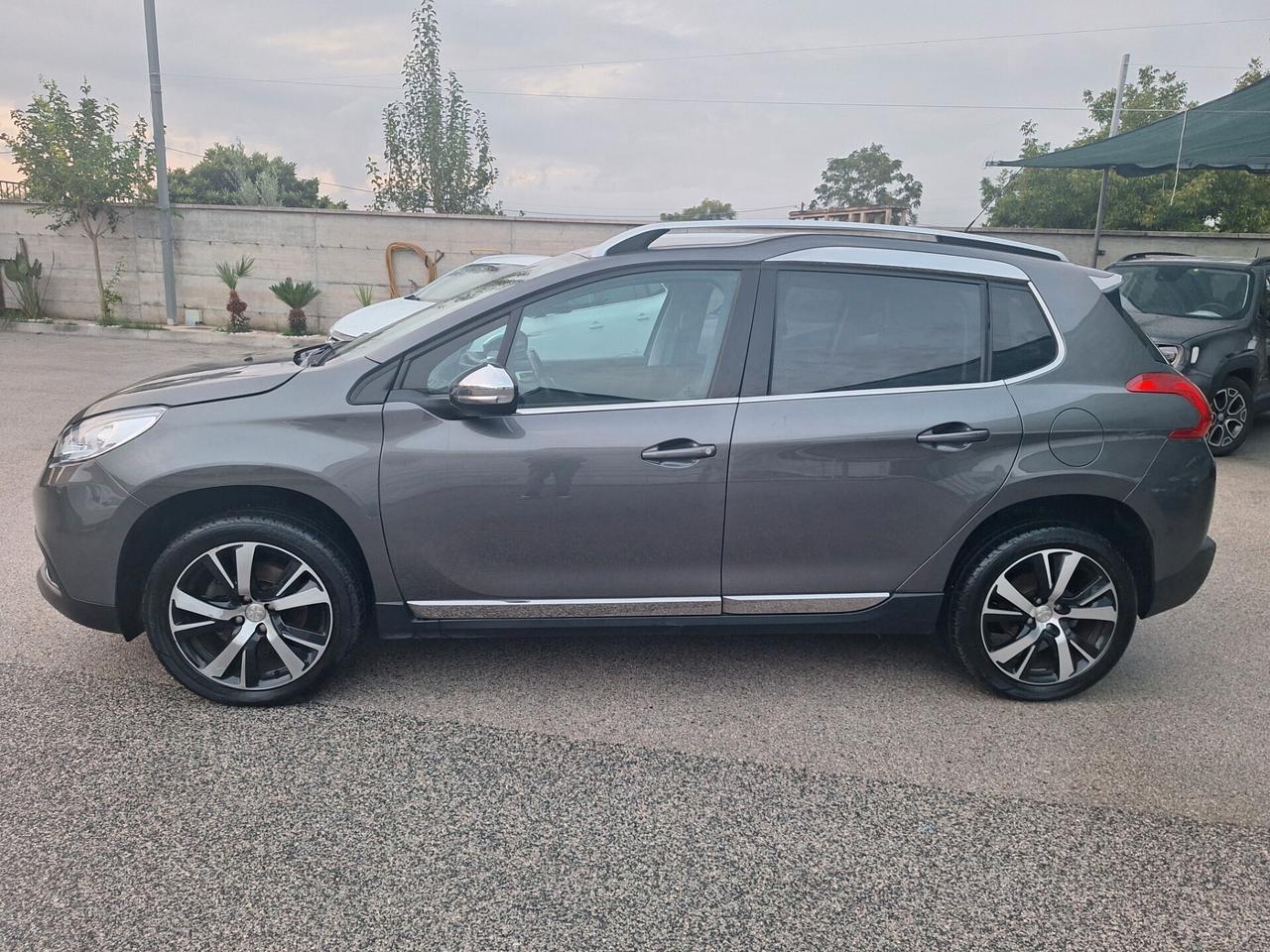 Peugeot 2008 ALLURE 1.6 HDi 100cv NAV+RETROCAM. 2016