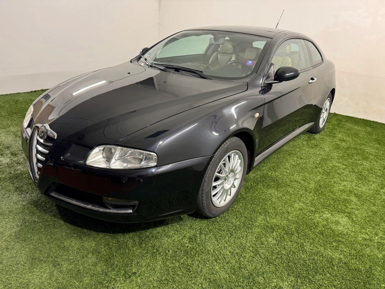 Alfa Romeo GT 1.8 16V TS DISTINCTIVE BERTONE