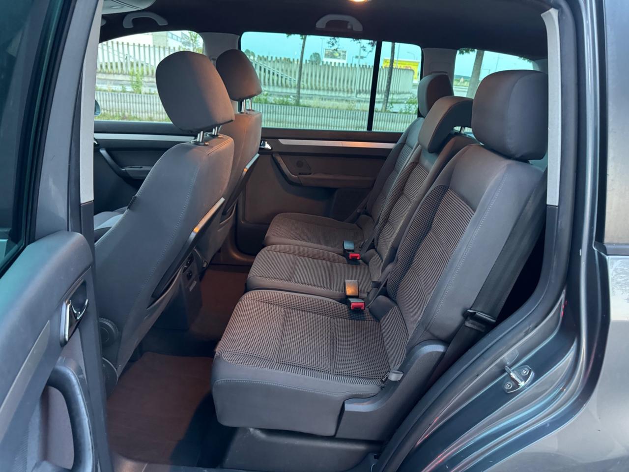 Volkswagen Touran 1.9 TDI 105CV 5 posti