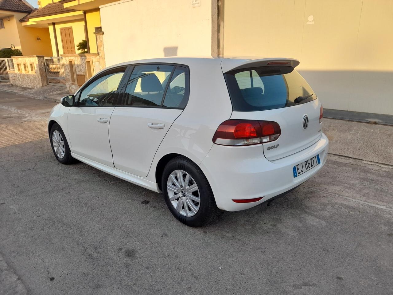 VW GOLF 1.6 TDI