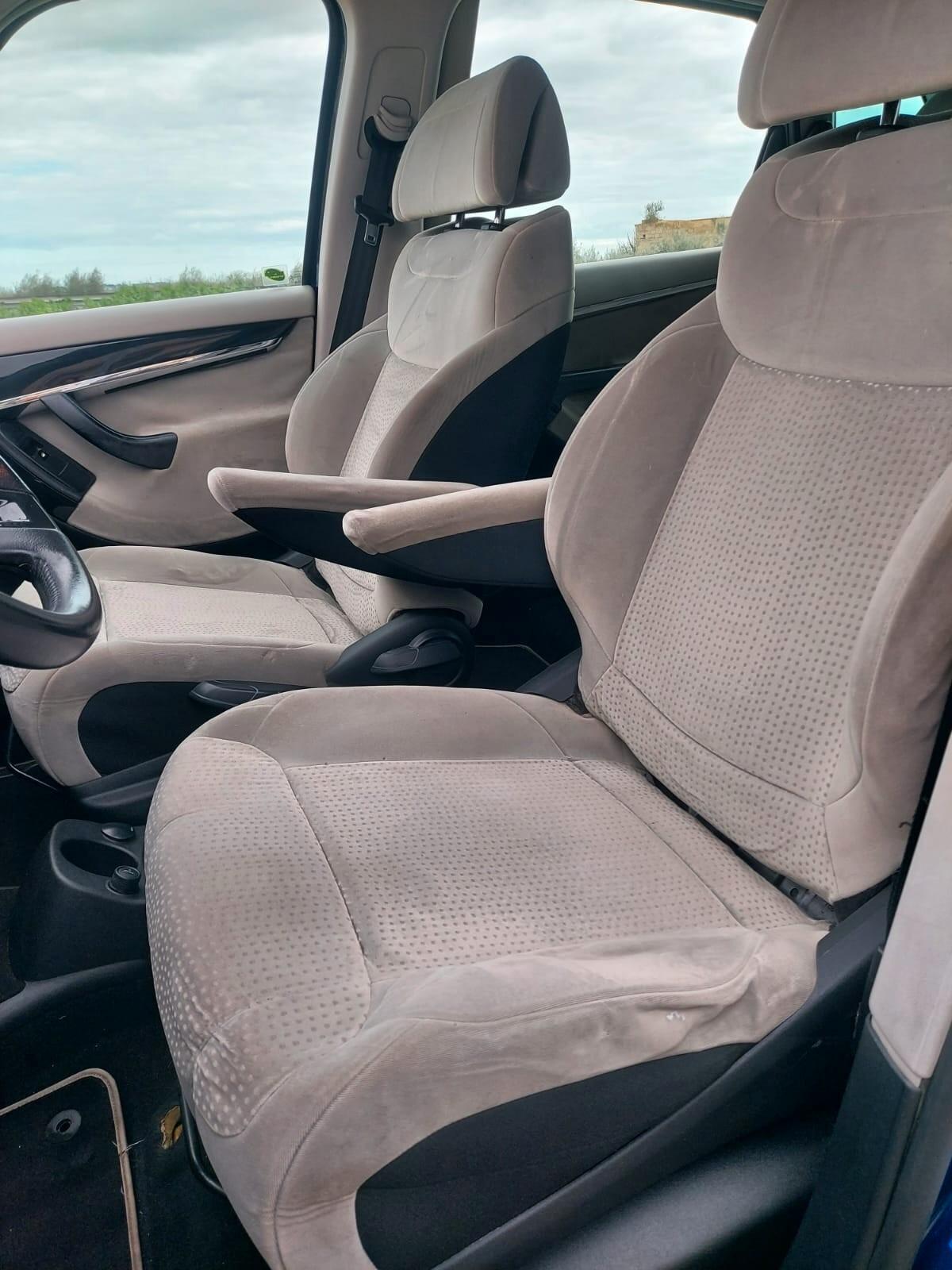 Citroen C4 Picasso 2.0 HDi 136 CMP6 Exclusive