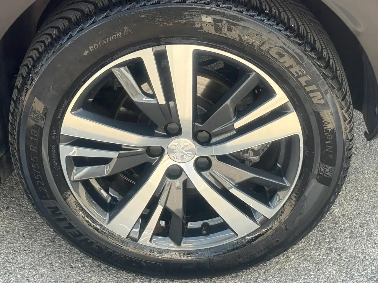 Peugeot 3008 BlueHDi 130EAT8 Allure