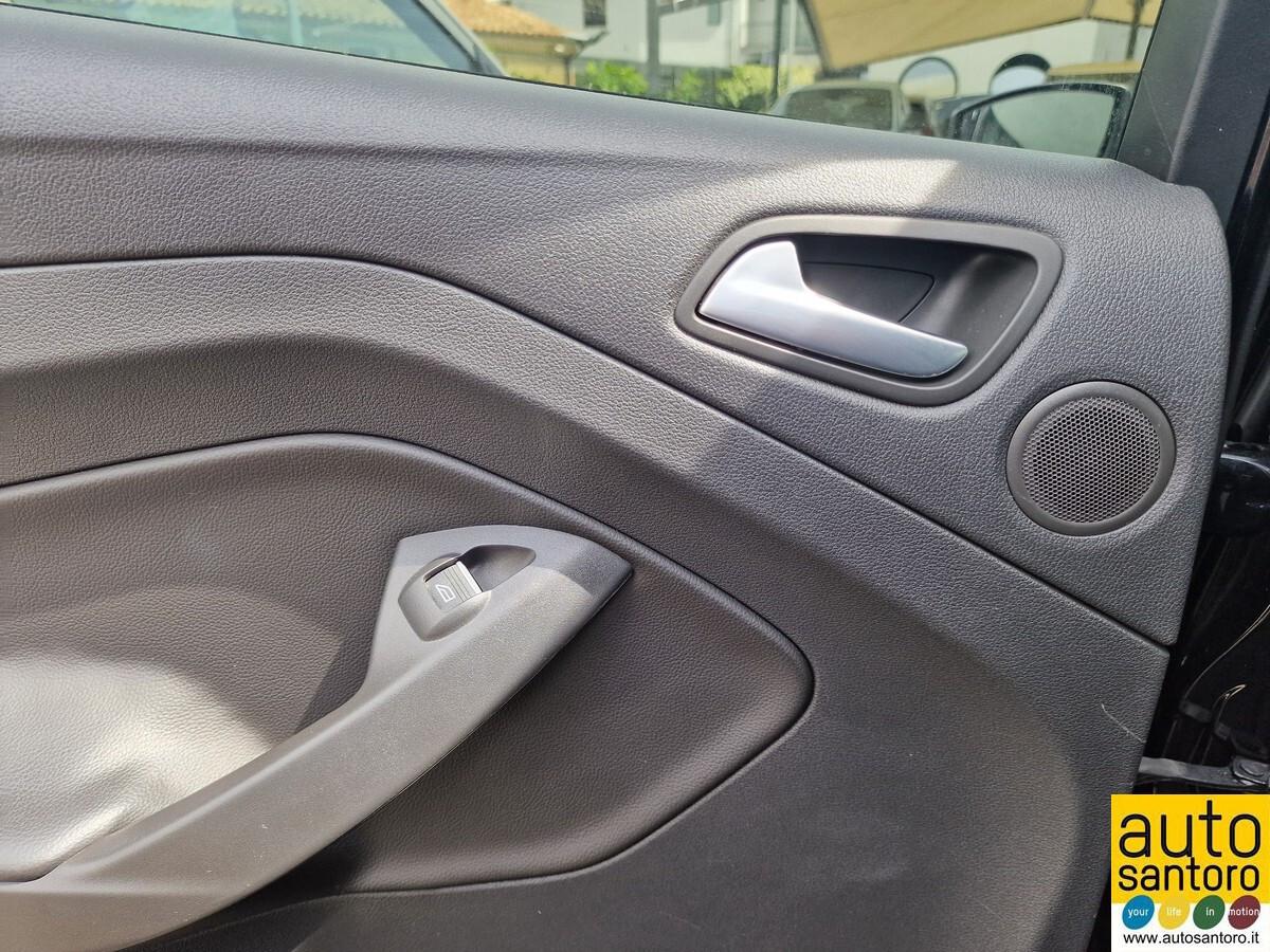 FORD KUGA 1.5 C/A TITANIUM BUSINESS