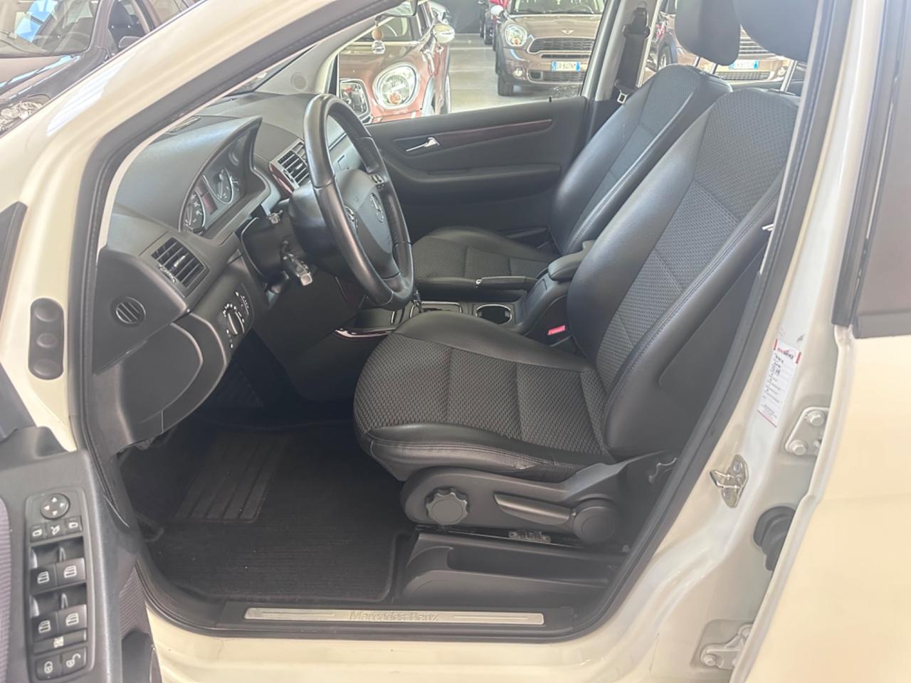 Mercedes-benz A 180 160 CDI AUTOMATIC Premium