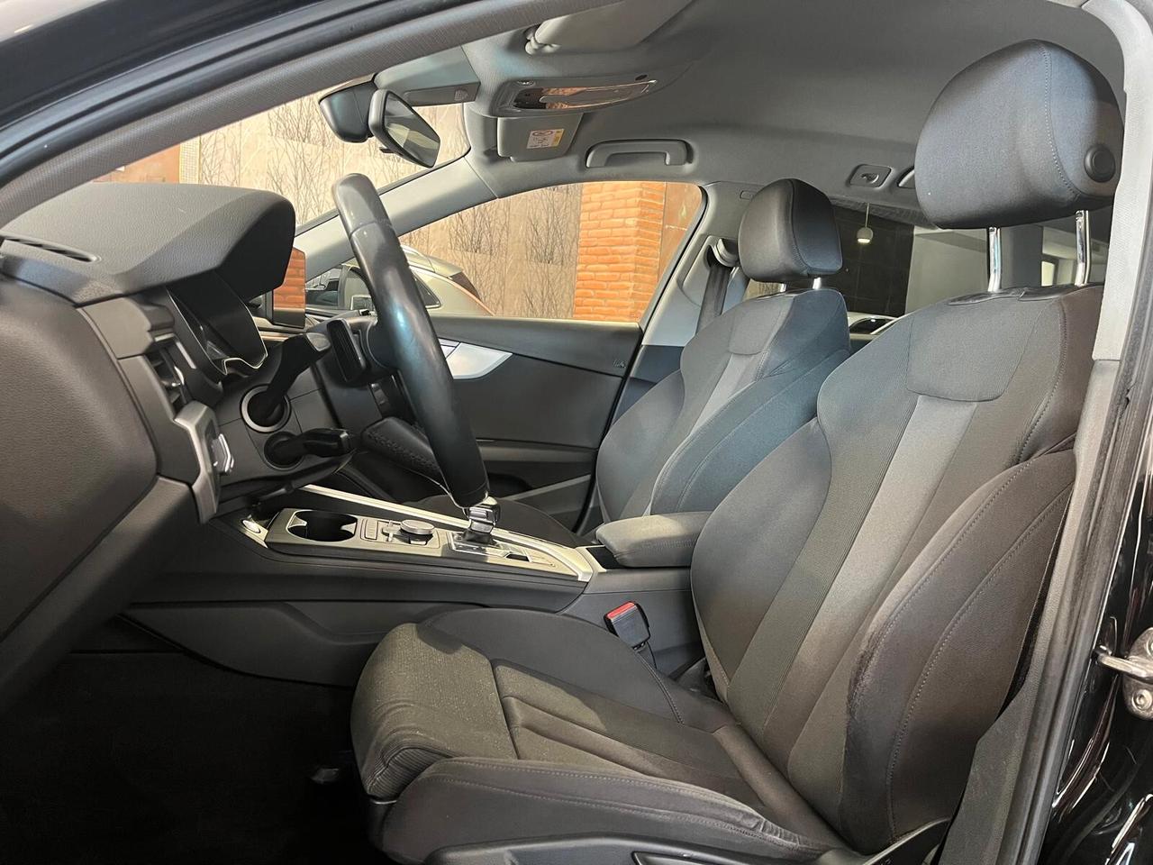 Audi A4 Avant 2.0 TDI 150 CV ultra S tronic Sport