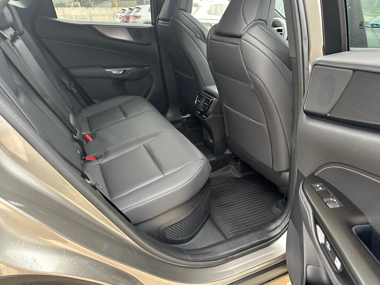 Lexus NX450H Plug-in 4WD F-Sport