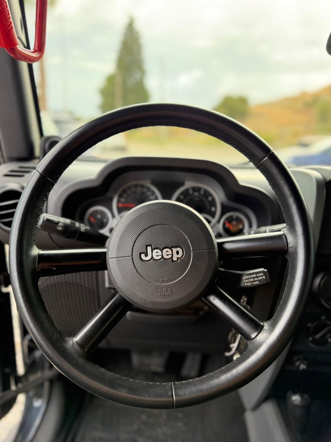 Jeep Wrangler Unlimited 2.8 CRD DPF Sahara Auto