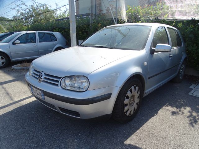 VOLKSWAGEN Golf 1.6 16V cat 5 porte Comfortline