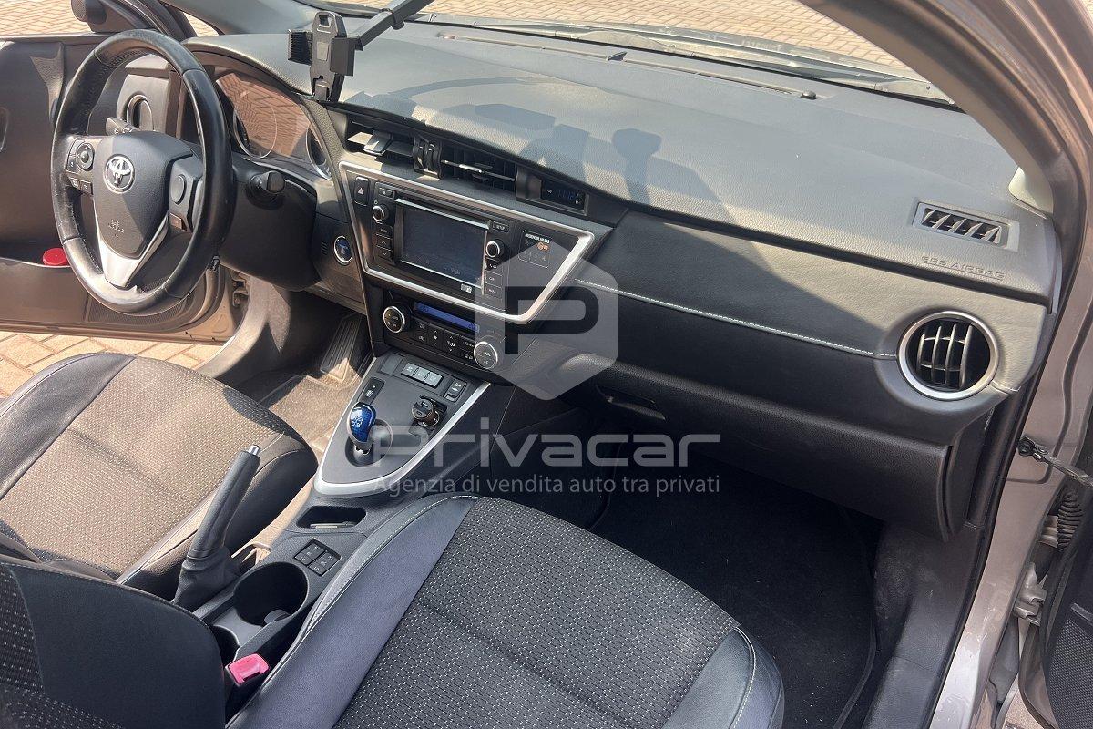 TOYOTA Auris Touring Sports 1.8 Hybrid Lounge