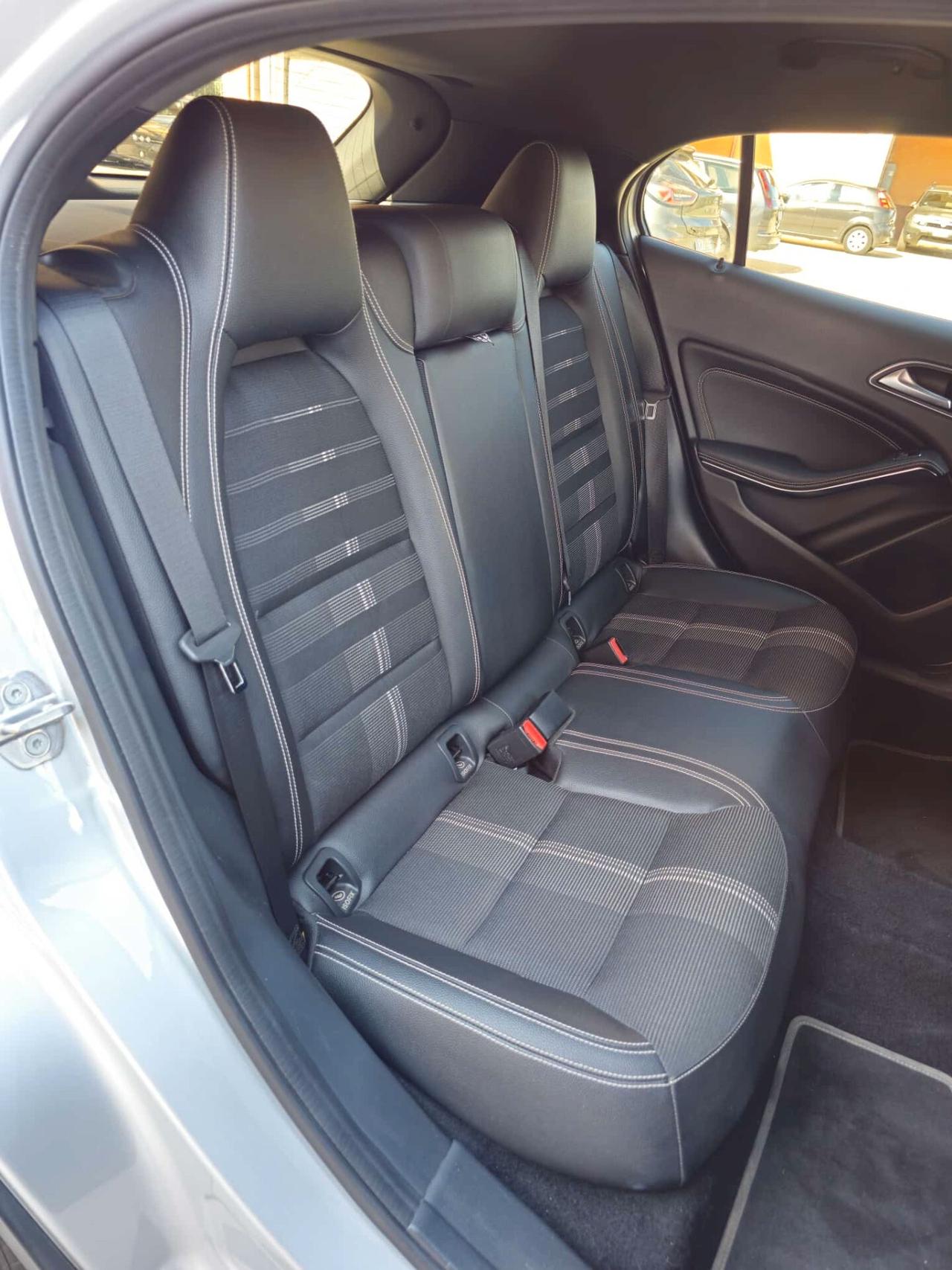 Mercedes-benz GLA 200 d Automatic 4Matic Premium