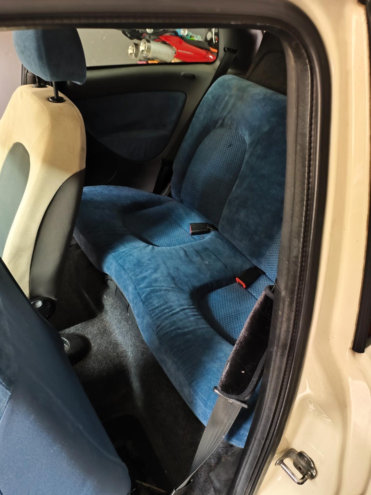 Lancia Ypsilon 1.2 16V Argento