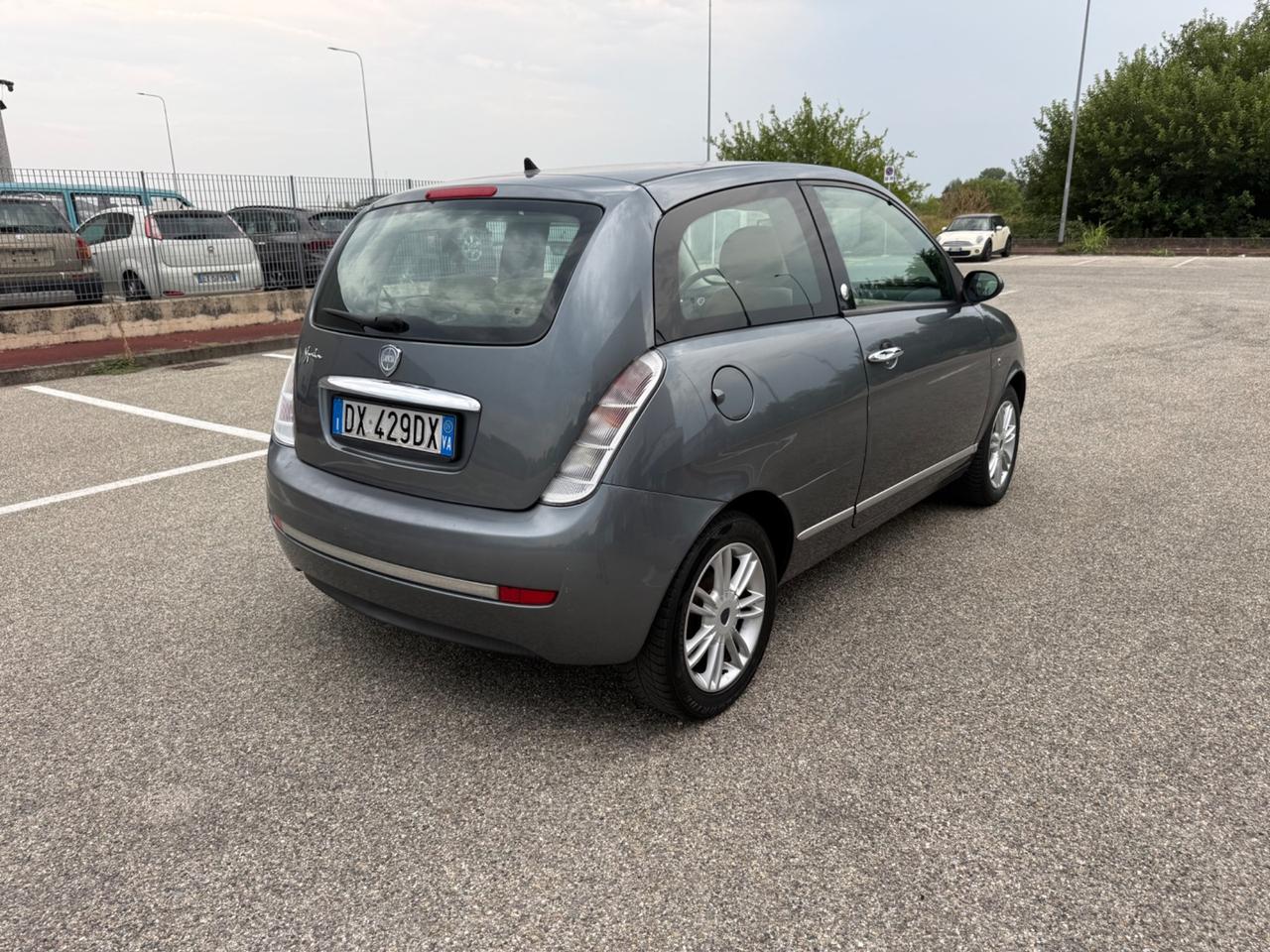 Lancia Ypsilon 1.4 Platino Ecochic GPL