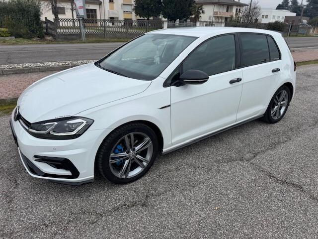 Volkswagen Golf 1.5 TSI 5p. Sport -R line