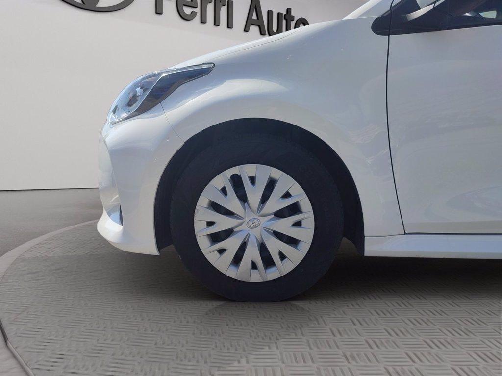 TOYOTA Yaris 1.0 active del 2023