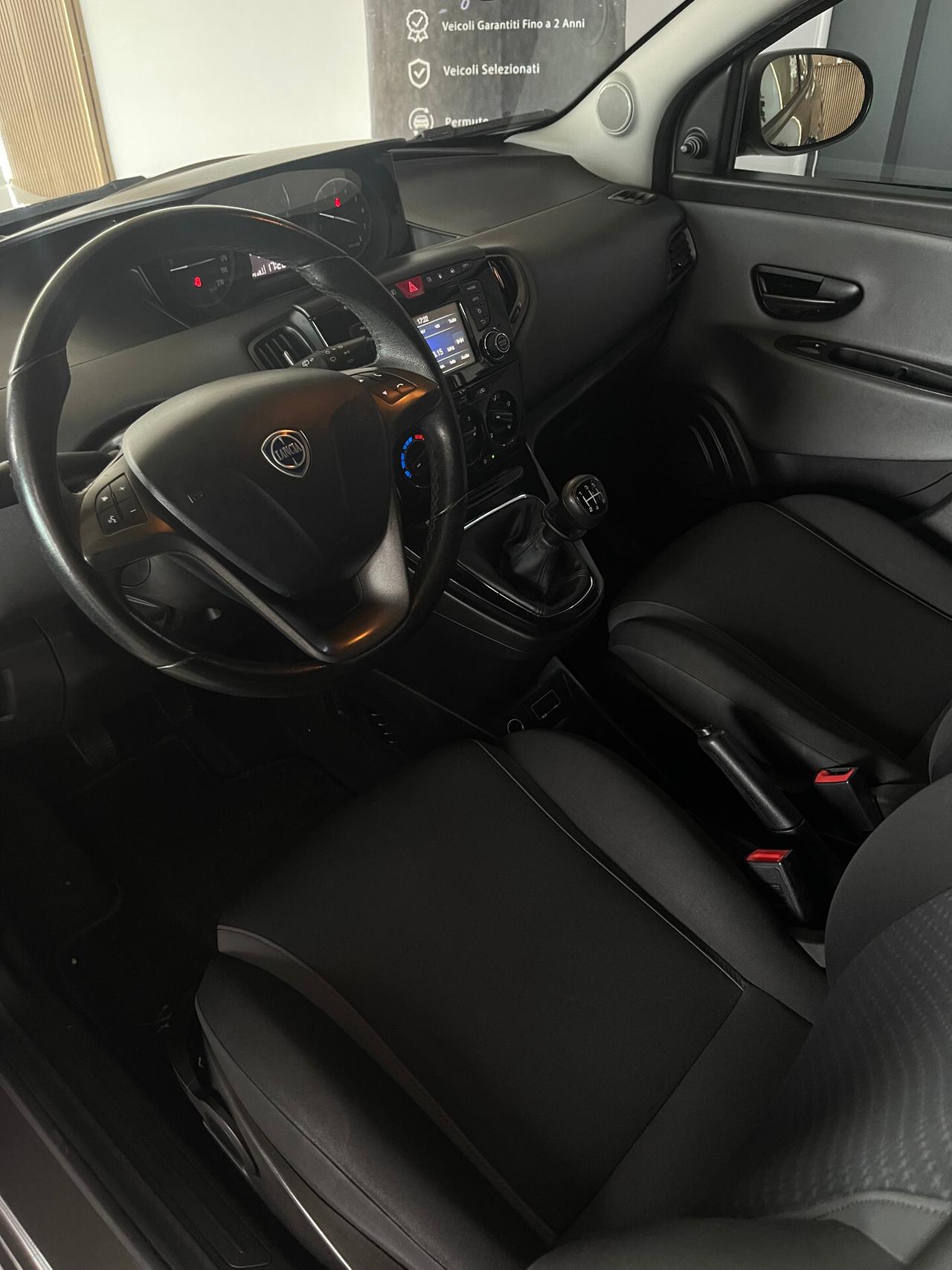 Lancia Ypsilon 1.2 69 CV 5 porte GPL Ecochic Gold