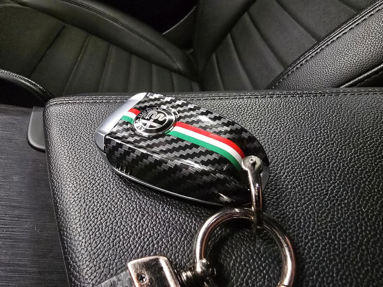 Alfa Romeo Giulia 2.2 T BUSINESS 190CV ROSSO ALFA_FATTURE_CARBONIO