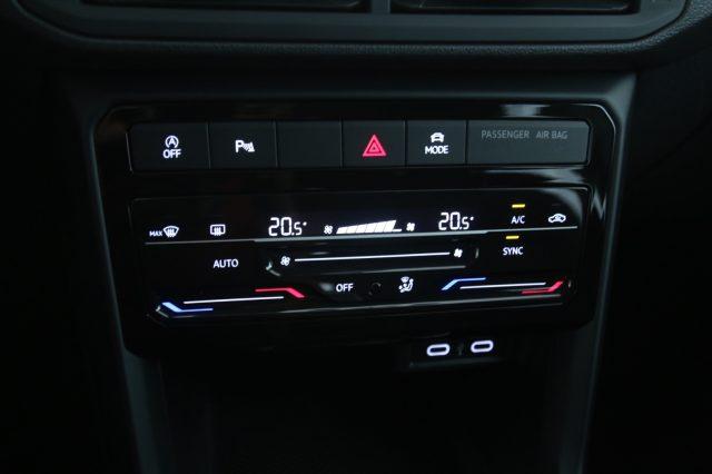 VOLKSWAGEN T-Cross 1.0 TSI 110 CV Sport - R-line
