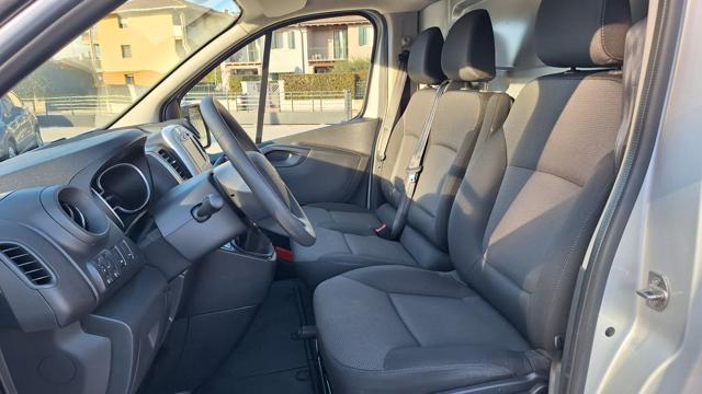 RENAULT Trafic T27 2.0 dCi 120CV PC-TN-DC Furgone Ice N°GG735