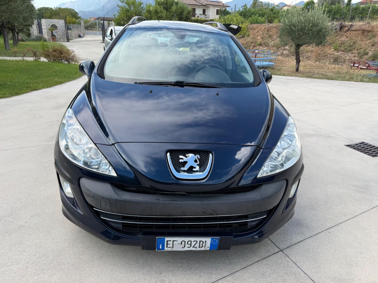 Peugeot 308 1.6 8V HDi 93CV FAMILIARE