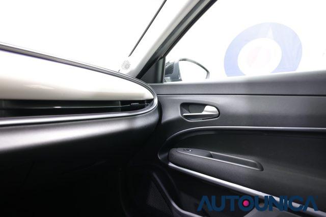 FIAT 600 HYBRID 100 CV DCT MHEV FARI LED