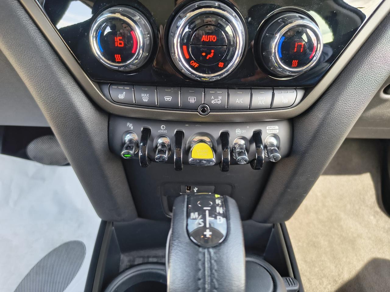 Mini Cooper Countryman 1.5 SE ALL4*IBRIDA PLUG IN -CAMBIO AUTOMATICO