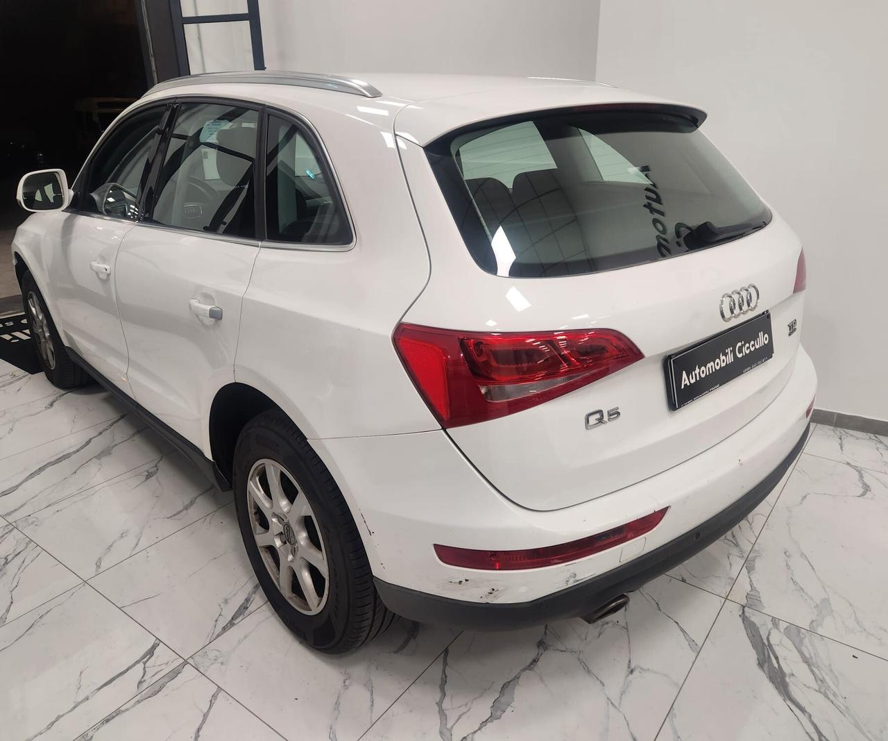 Audi Q5 AUDI Q5 2.0 TDI Q.S-TRONIC