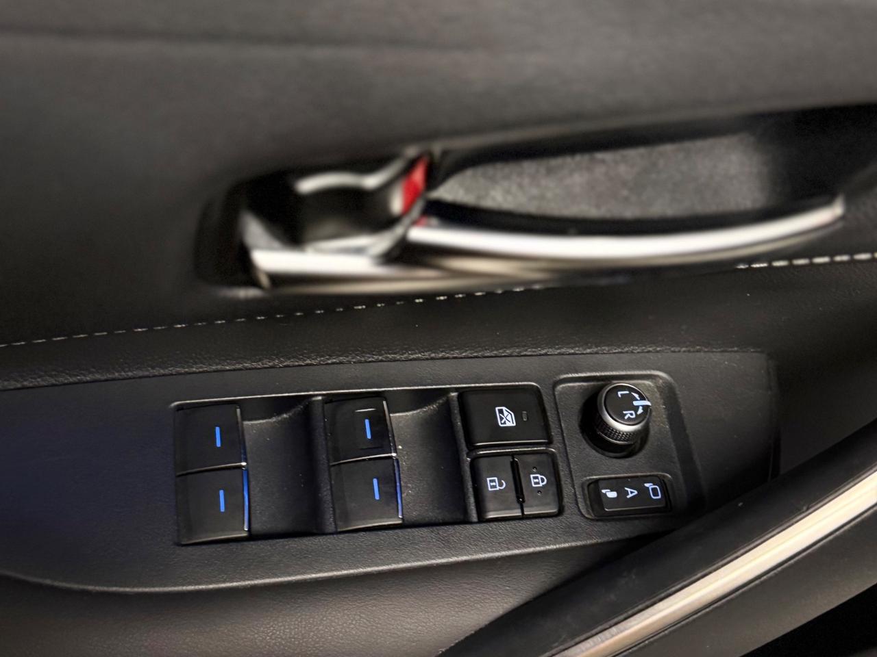 SPETTACOLARE TOYOTA COROLLA HYBRID CON SOLI 51.974 KM IN OTTIME CONDIZIONI