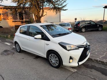 Toyota Yaris 1.5 Hybrid 5 porte Cool
