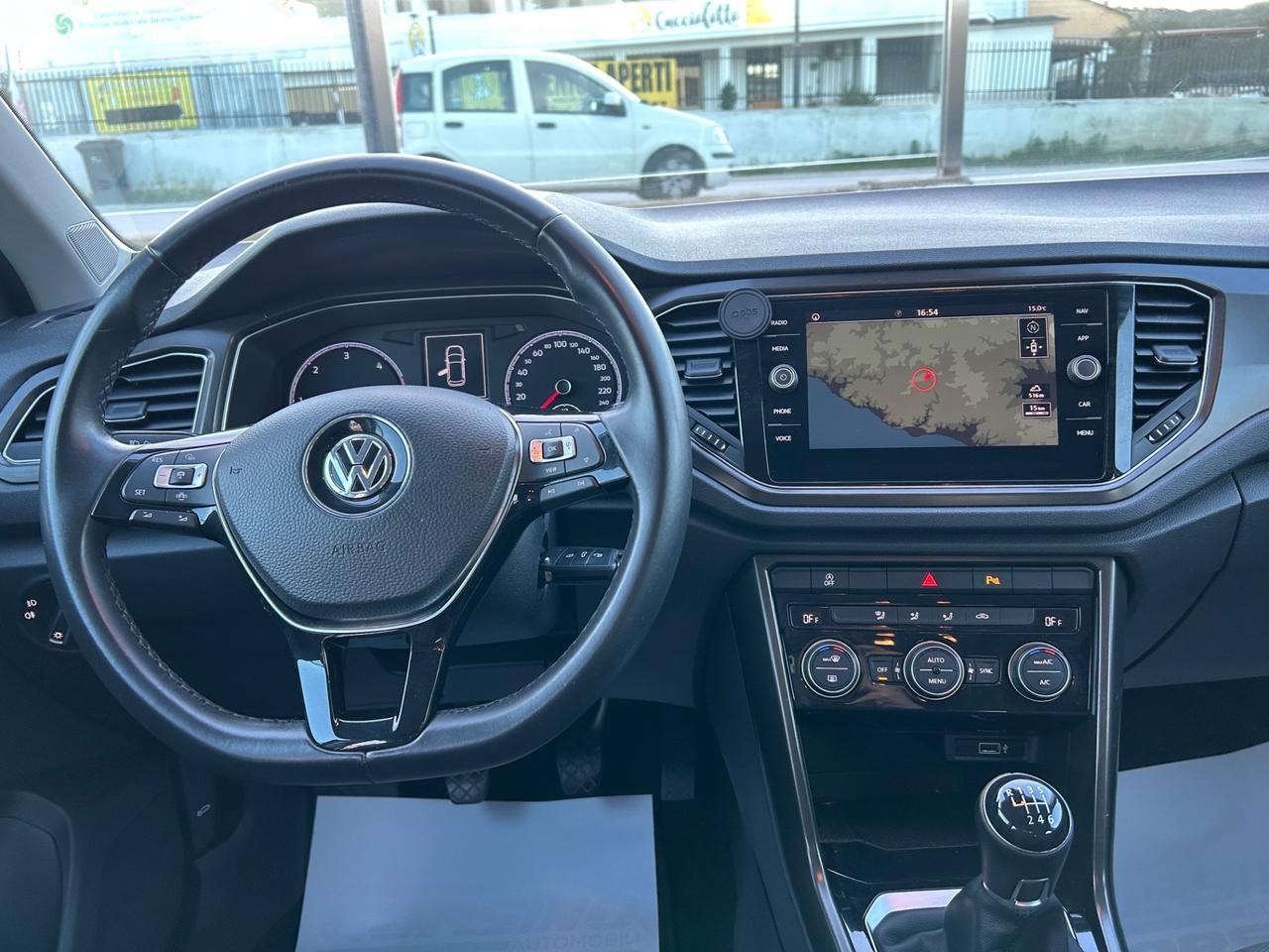 Volkswagen T-Roc 1.6 TDI SCR Business BlueMotion Technology