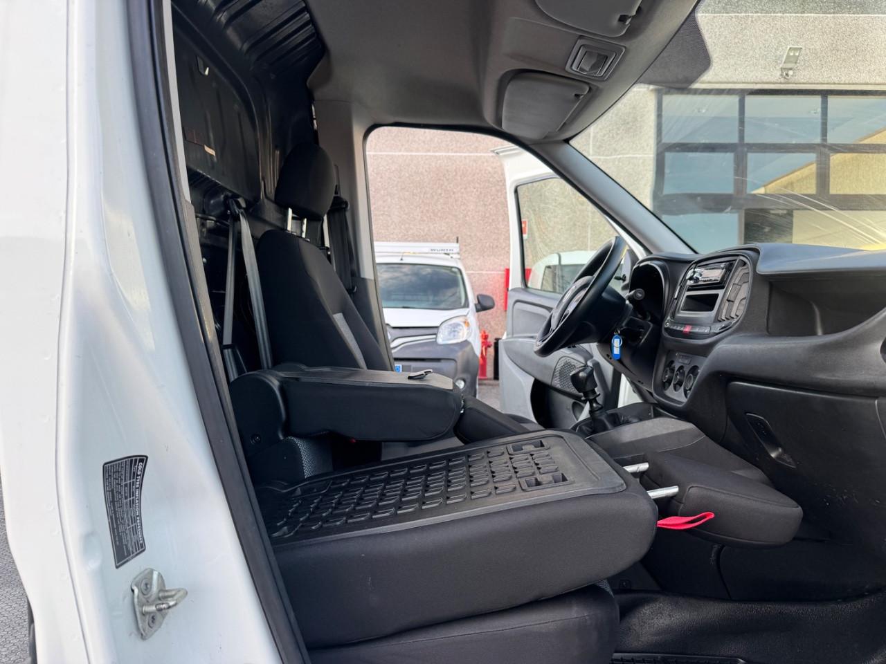Fiat Doblo MAXI N1 1.4 N.P(PL-TN-L2H1)3 POSTI-BENZINA METANO-SENSORI-SCADENZA BOBOLE 2028-