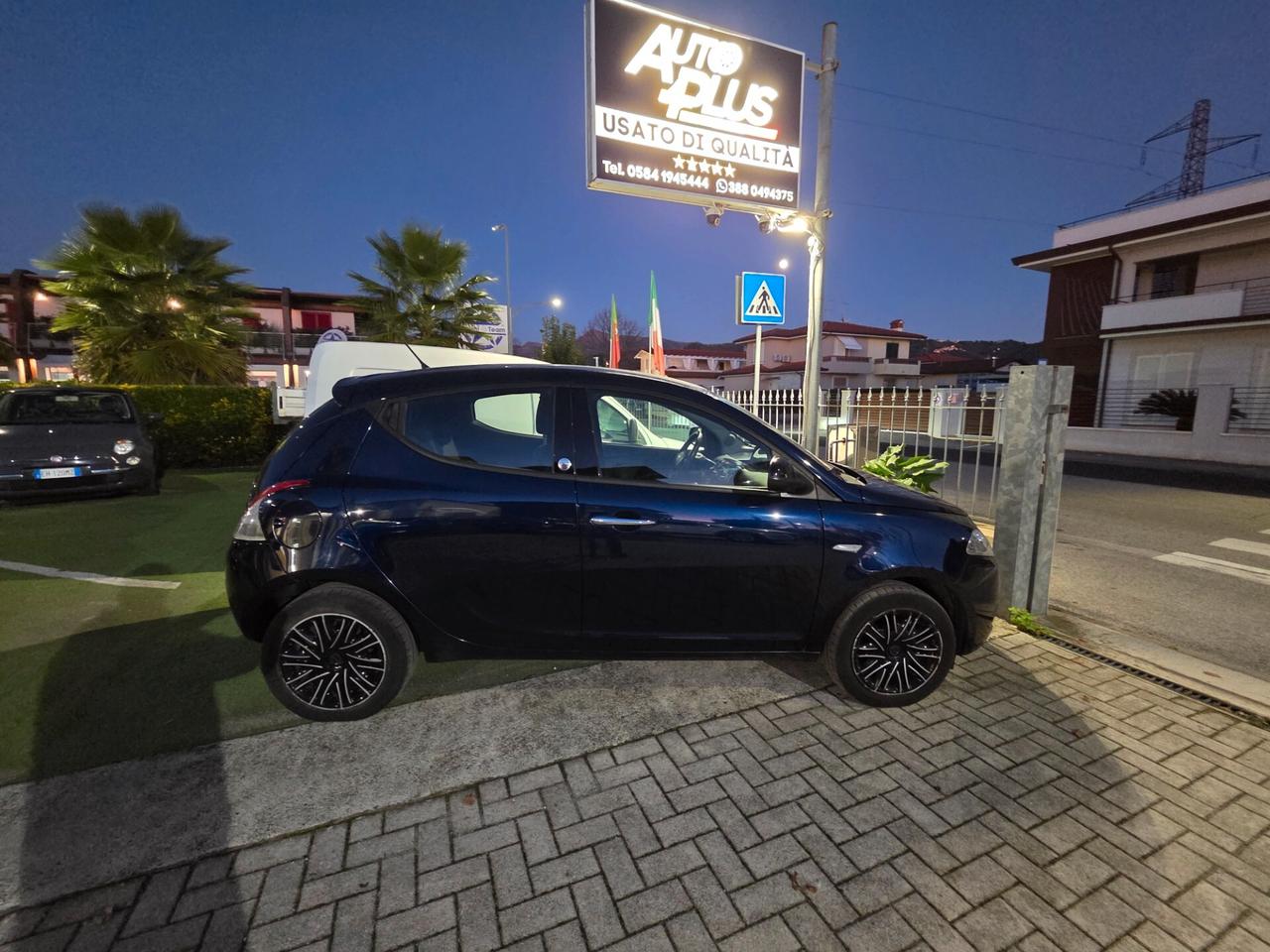Lancia Ypsilon 1.2 69 CV 5 porte GPL Ecochic Gold