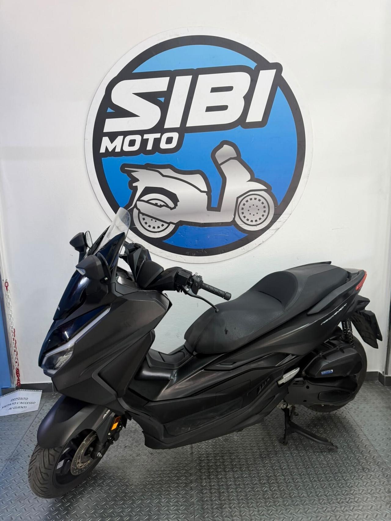 Honda Forza 125