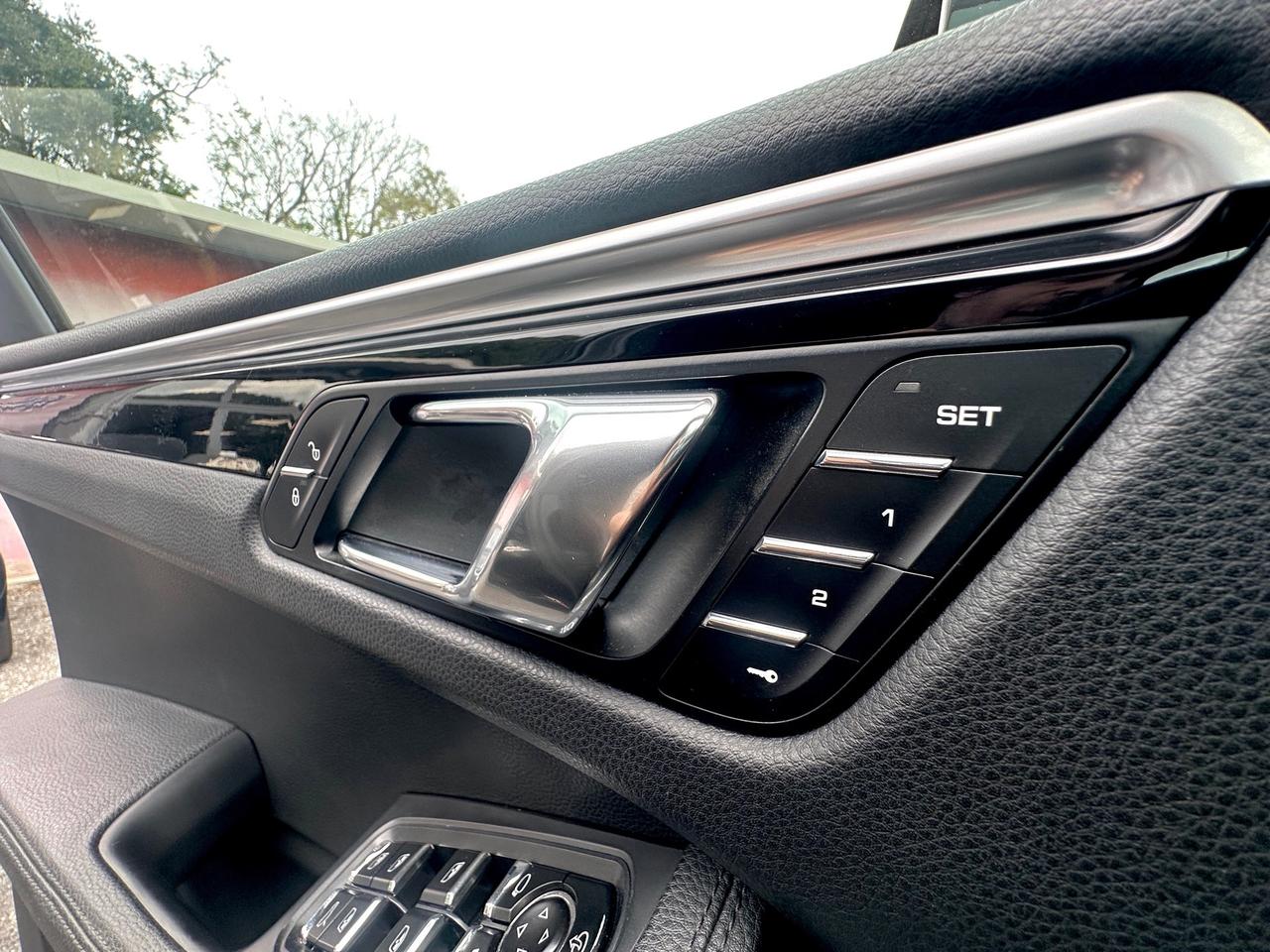 Porsche Macan 3.0 S Diesel Black edition Rs Sport Service Permute Rate Garanzia