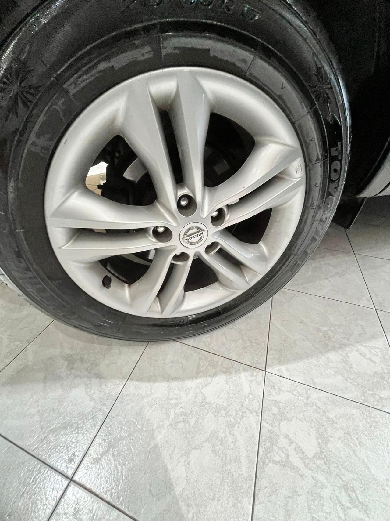 Nissan Qashqai Qashqai+2 2.0 dCi DPF 4WD aut. n-tec