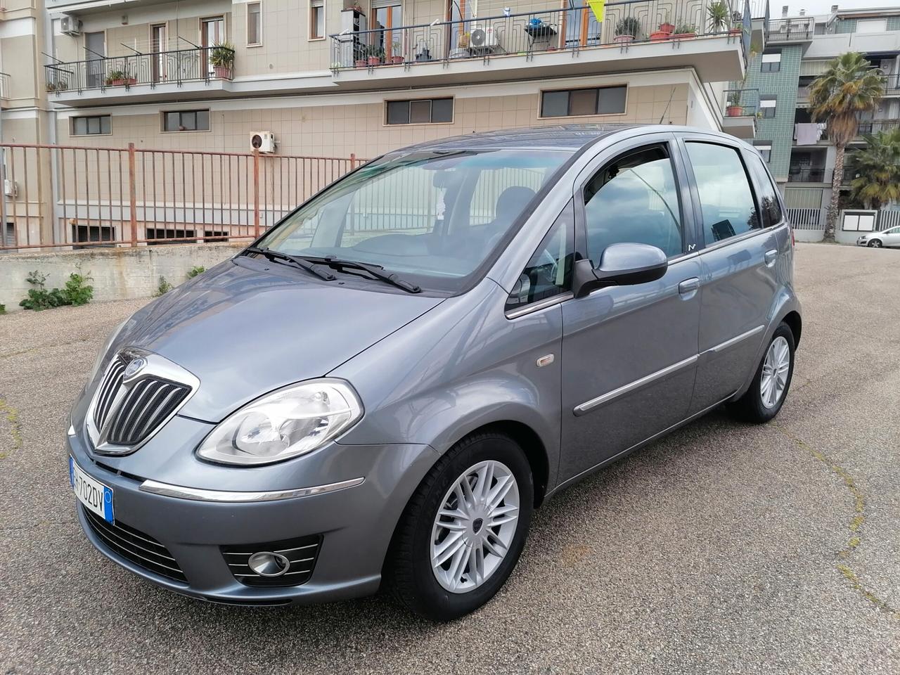 Lancia MUSA 1.3 Mjt 95 CV Gold 2011